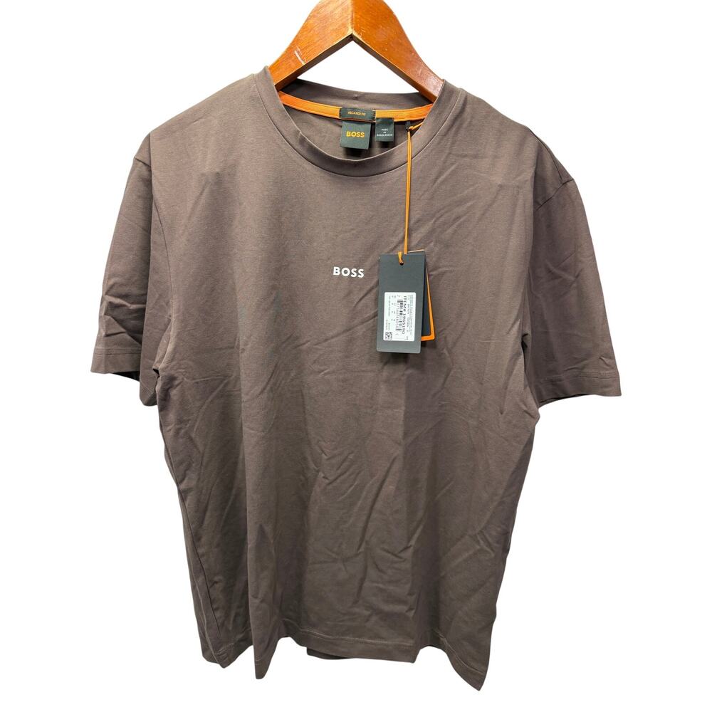 Boss Men’s relaxed fit Size M NEW # K208